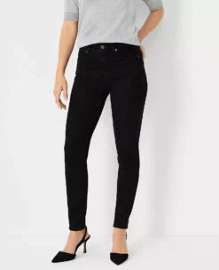 Curvy Sculpting Mid Rise Skinny Jeans in Jet Black Wash