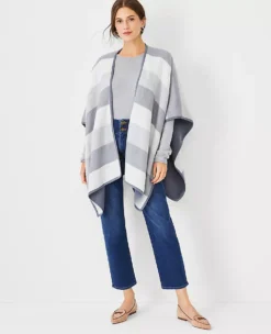 Elegant Colorblock Open Poncho - Soft 3/4 Sleeve Layering Wrap