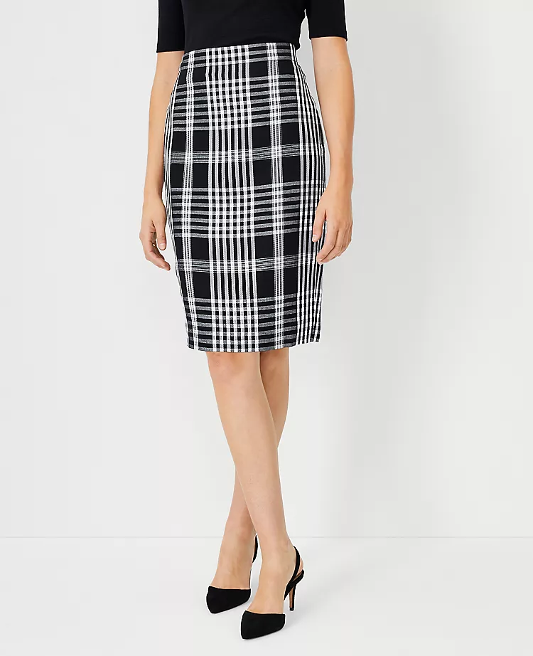 Tailored Plaid Pencil Skirt - Professional Knee-Length Office Wear 1 Tailored Plaid Pencil Skirt - Professional Knee-Length Office Wear