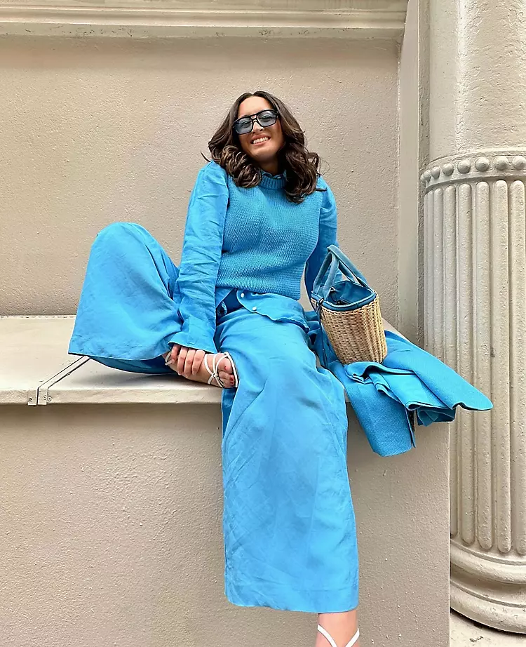 High Waisted Linen Blend Palazzo Pants with Belted Pull-On Waist 4 High Waisted Linen Blend Palazzo Pants with Belted Pull-On Waist - Image 4