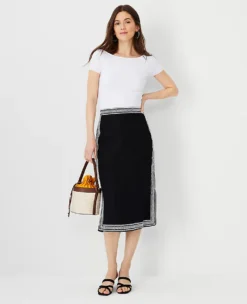Embroidered Linen Blend Side Slit Pencil Skirt