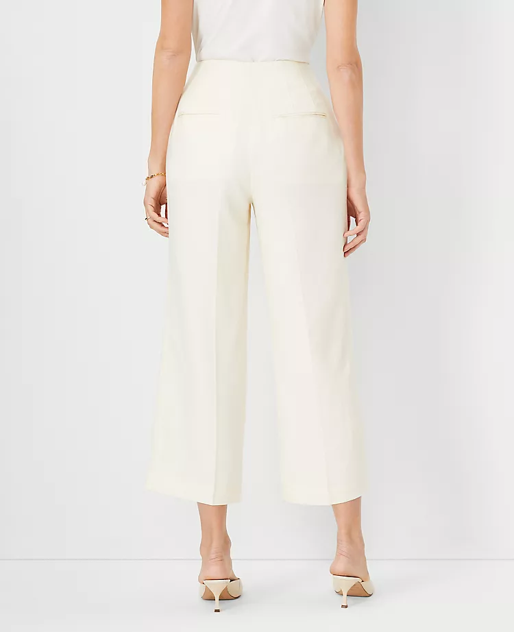 Petite Seamed Straight Leg Crop Pant - Curvy Fit Linen Blend 2 Petite Seamed Straight Leg Crop Pant - Curvy Fit Linen Blend - Image 2