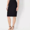 The Seamed Pencil Skirt In Seasonless Stretch Core Black