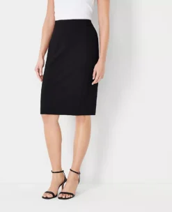 The Seamed Pencil Skirt In Seasonless Stretch Core Black