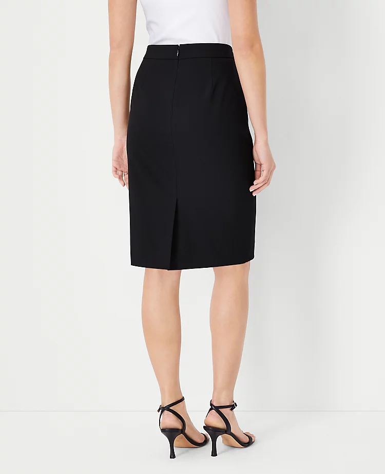 The Seamed Pencil Skirt In Seasonless Stretch Core Black 2 The Seamed Pencil Skirt In Seasonless Stretch Core Black - Image 2