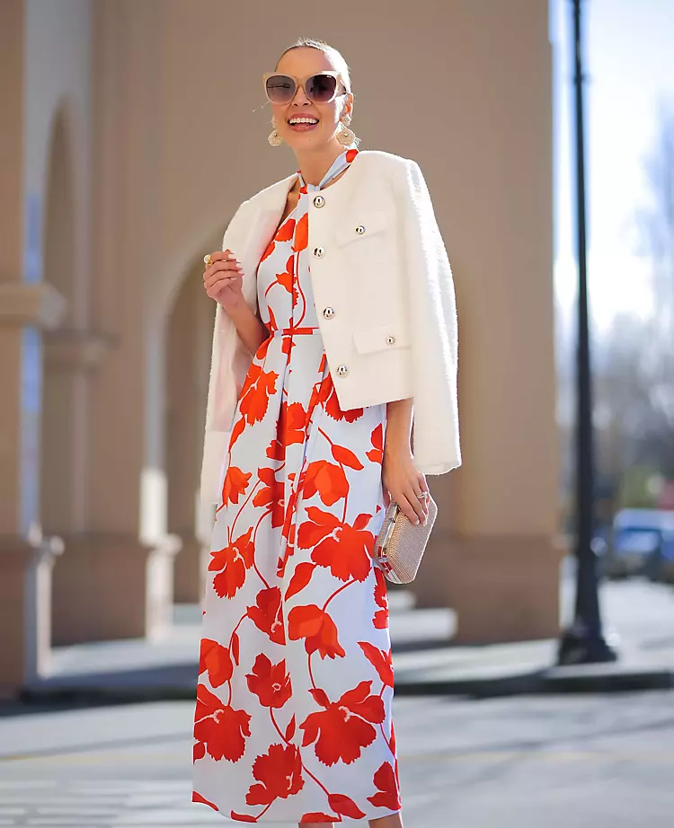 Elegant Cropped Tweed Jacket with Button Detail - Jewel Neck Blazer 6 Elegant Cropped Tweed Jacket with Button Detail - Jewel Neck Blazer - Image 6