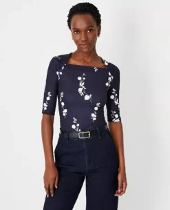 Floral Refined Stretch Envelope Neck Top