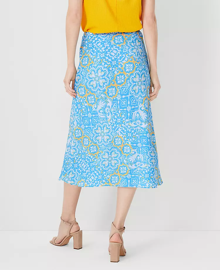 Flowy Tile Print Side Zip Midi Skirt - Elegant Mid-Calf Slip Skirt 2 Flowy Tile Print Side Zip Midi Skirt - Elegant Mid-Calf Slip Skirt - Image 2