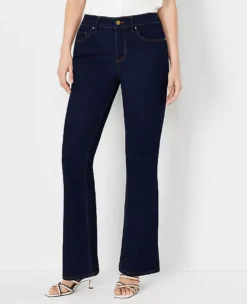 Curvy Fit Sculpting Mid Rise Boot Cut Jeans in Rinse Wash