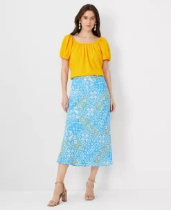 Petite Tile Print Side Zip Midi Skirt - Flared Flowy Work Skirt 6 Petite Tile Print Side Zip Midi Skirt - Flared Flowy Work Skirt -Ann Taylor Store 614390 2643 ALT2