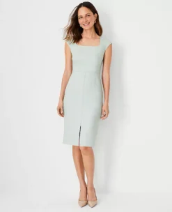 Petite Scooped Square Neck Sheath Dress - Elegant Linen Blend Workwear