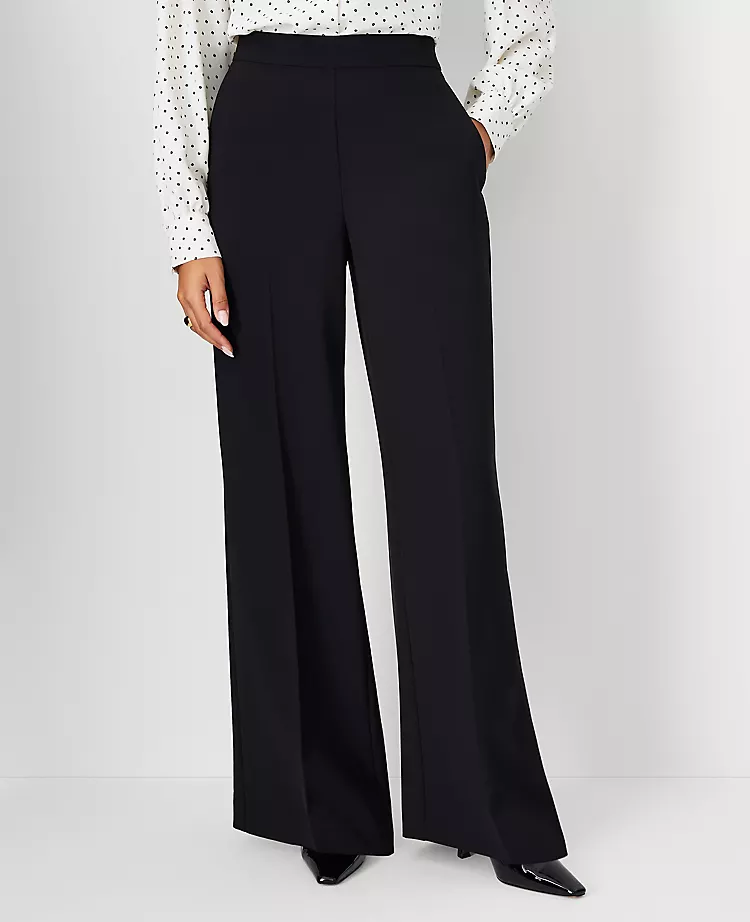 The Wide-Leg Pant In Fluid Crepe Black 2 The Wide-Leg Pant In Fluid Crepe Black - Image 2
