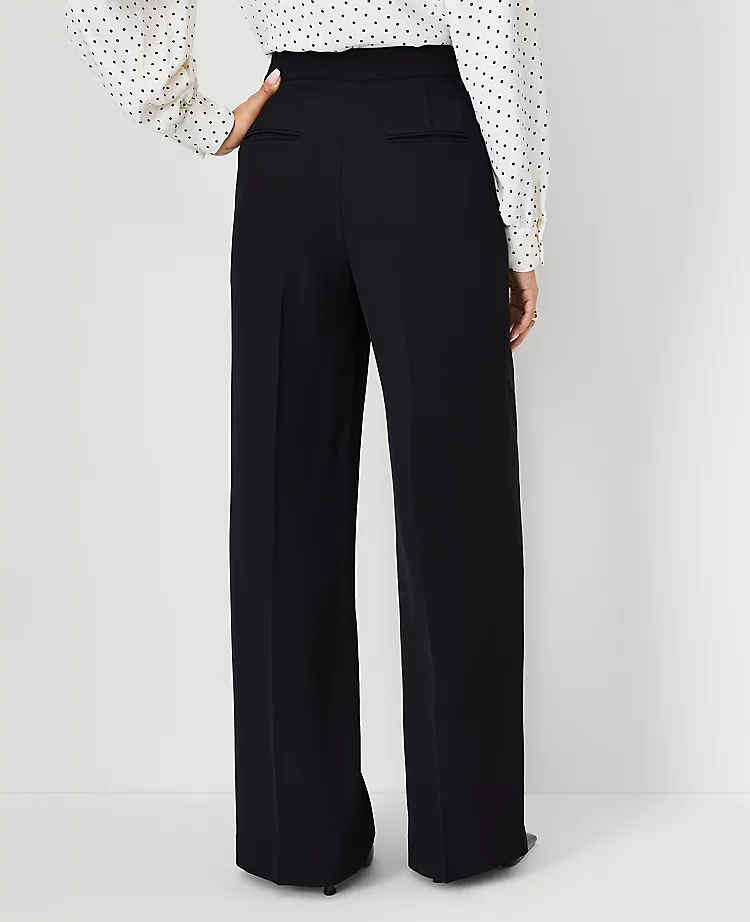 The Wide-Leg Pant In Fluid Crepe Black 3 The Wide-Leg Pant In Fluid Crepe Black - Image 3