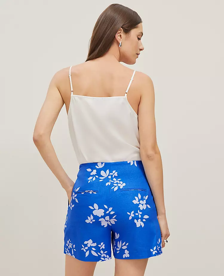 The Side-Zip Short In Floral Linen Blend Maritime Blue 3 The Side-Zip Short In Floral Linen Blend Maritime Blue - Image 3