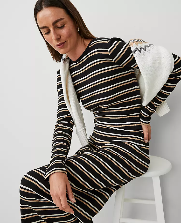 Ann Taylor Petite Weekend Collection Long Crew Neck Knit Dress 3 Ann Taylor Petite Weekend Collection Long Crew Neck Knit Dress - Image 3