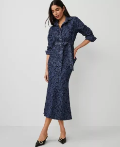 Petite Floral Flared Denim Shirt - Slimming Tie-Waist Blouse 8 Petite Floral Flared Denim Shirt - Slimming Tie-Waist Blouse -Ann Taylor Store 837810 517998 ALT2