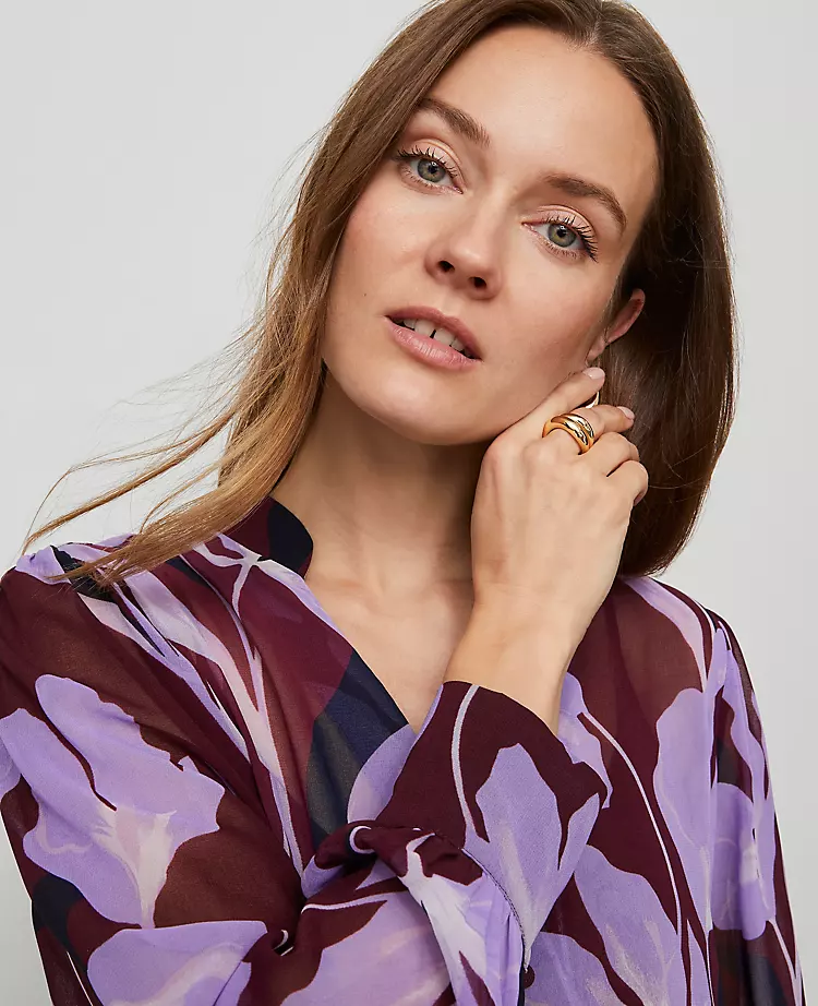 Petite Floral V-Neck Popover Blouse in Windsor Wine 3 Petite Floral V-Neck Popover Blouse in Windsor Wine - Image 3