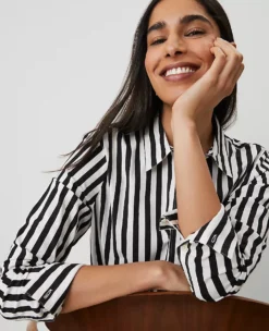 Women's Petite Striped Relaxed Fit Button-Down Shirt in Black 5 Women's Petite Striped Relaxed Fit Button-Down Shirt in Black -Ann Taylor Store 850533 517725 ALT2