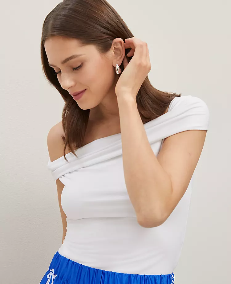 Asymmetrical One-Shoulder Top White 3 Asymmetrical One-Shoulder Top White - Image 3