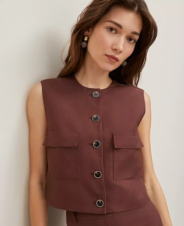 Petite Cropped Linen Blend Vest with Patch Pockets in Rich Walnut 3 Petite Cropped Linen Blend Vest with Patch Pockets in Rich Walnut - Image 3