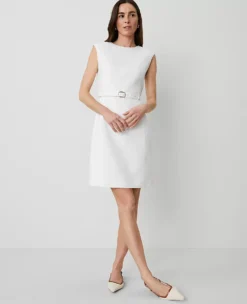 Elegant Petite Belted Shift Dress in Breathable Linen Blend