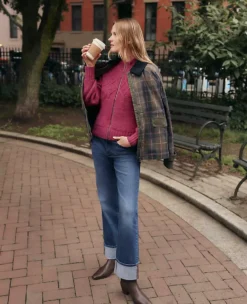 Petite Relaxed Boyfriend Jeans in Authentic Dark Wash