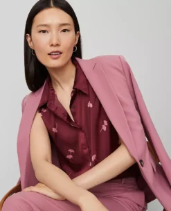 Petite Floral Sleeveless Shirred Yoke Blouse - Windsor Wine 5 Petite Floral Sleeveless Shirred Yoke Blouse - Windsor Wine -Ann Taylor Store 857628 525453 ALT2